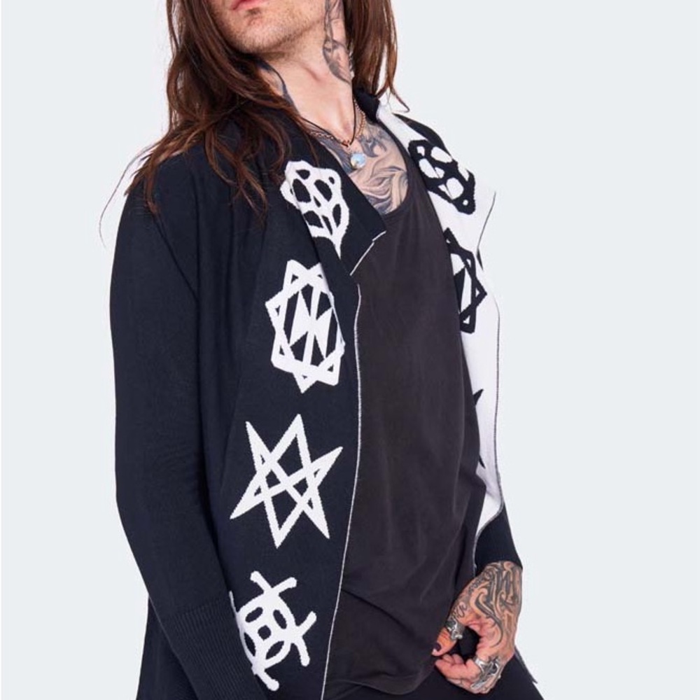 Black and White Patterned Women's Sweater